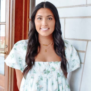 Meet your Posher, Nicole